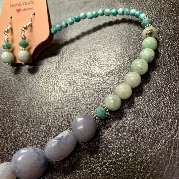 ⭐️2 for $10 Handmade Natural Stone Necklace Earrings Set - Picture 2 of 9